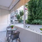 Fully Renovated 2br Flat In Center Of Moda Daire İstanbul