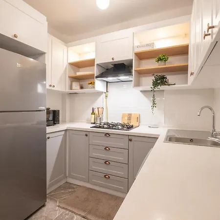 Fully Renovated 2br Flat In Center Of Moda Apartament *