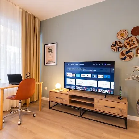 Fully Renovated 2br Flat In Center Of Moda