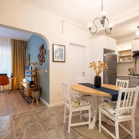 Fully Renovated 2br Flat In Center Of Moda