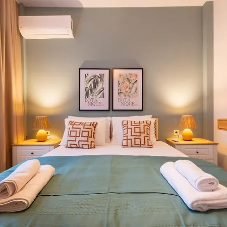 Fully Renovated 2br Flat In Center Of Moda * Istanboel