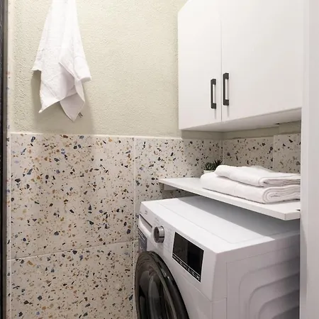 Fully Renovated 2br Flat In Center Of Moda Appartement