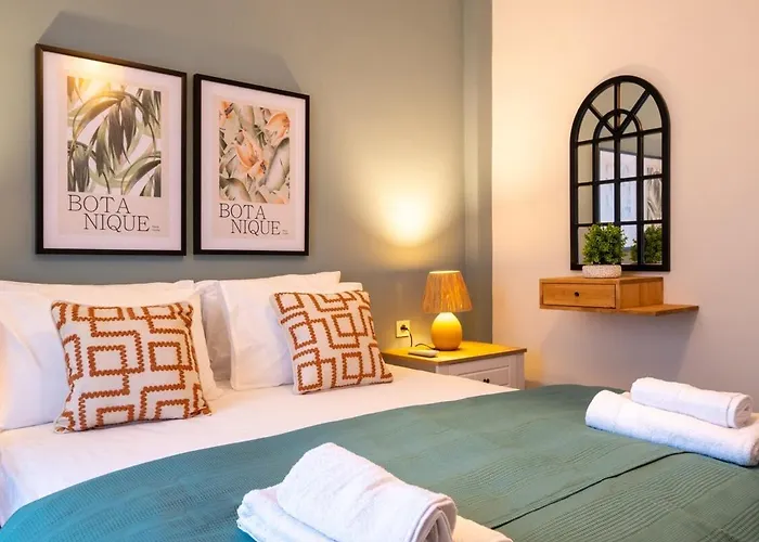 Fully Renovated 2br Flat In Center Of Moda Istanbul